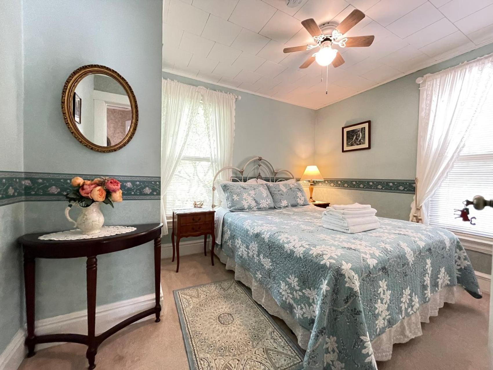 Strathaird Bed And Breakfast Καταρράκτες του Νιαγάρα Εξωτερικό φωτογραφία